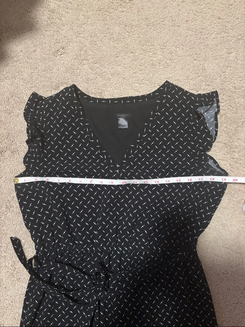 Ann Taylor Factory Black Dotted V-Neck Flutter Sleeve Tie-Waist Dress Size M - Picture 6 of 7